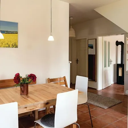 Casa de Férias Lovely In With Kitchen