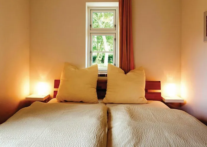 Vakantiehuis Lovely In With Kitchen